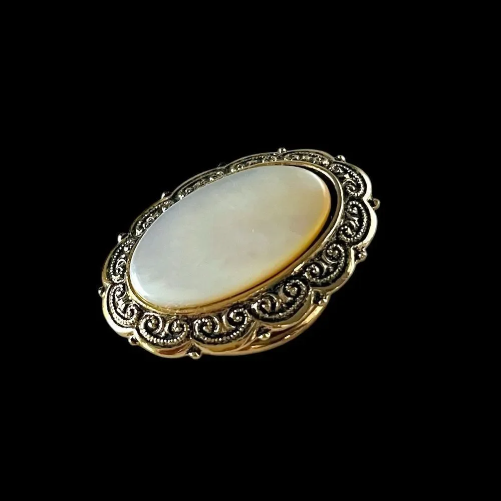Vintage West Germany Mother of Pearl Scarf Clip